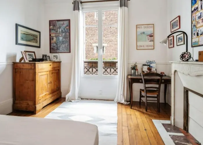 Lumineux Avec Balcon Au Cœur De Appartement